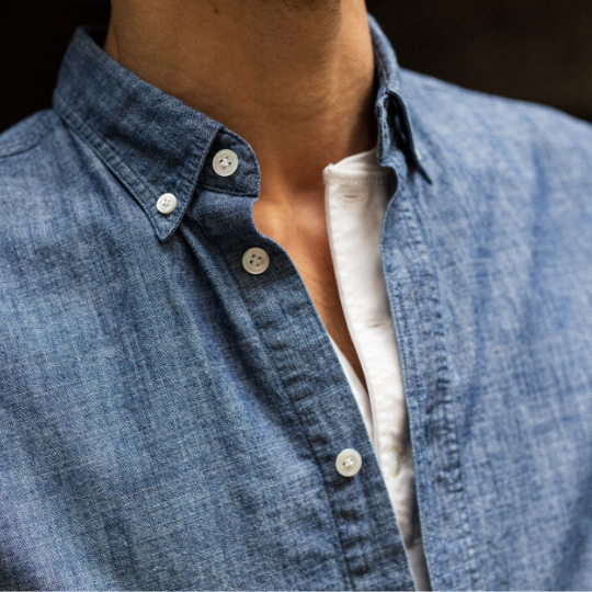 Serge — la chemise chambray